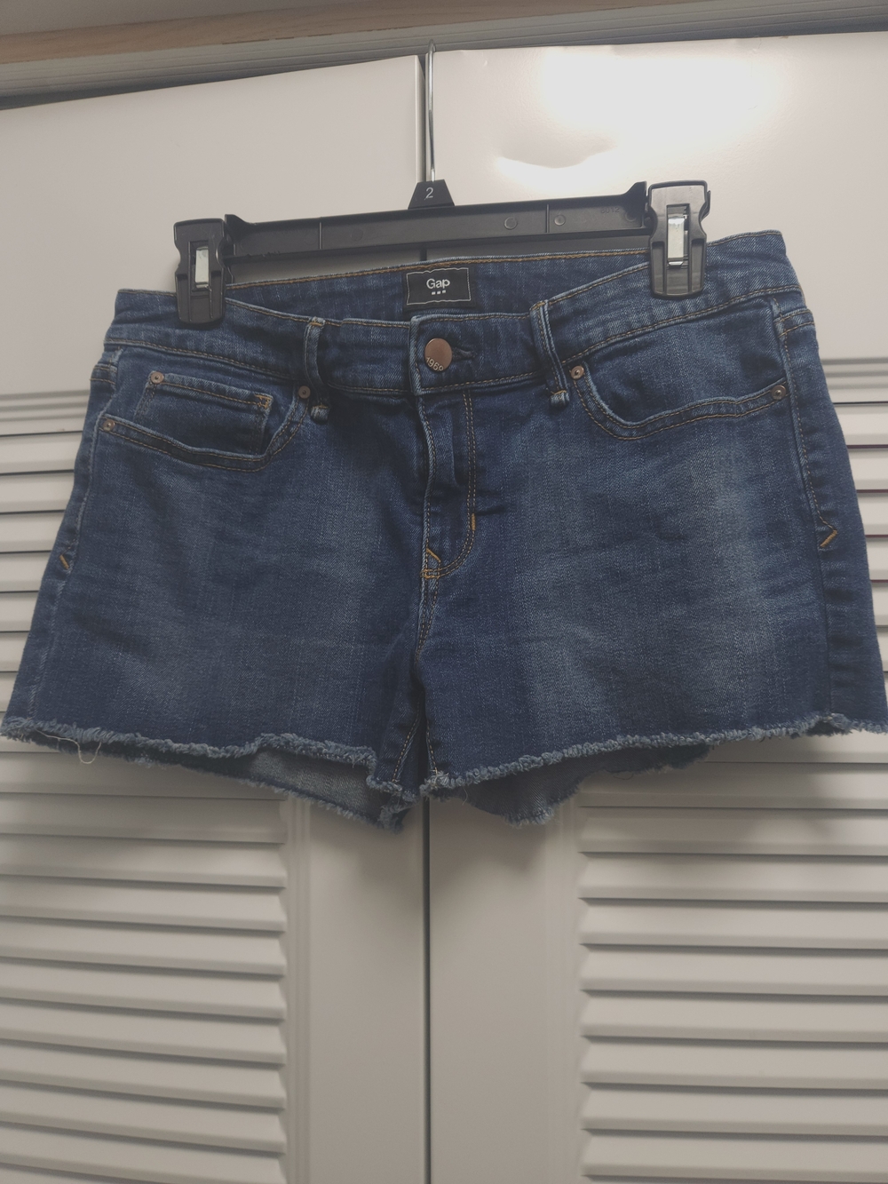 Gap Denim Cutoff Shorts Size 6/28 Blue Mid Rise Raw Hem Stretch